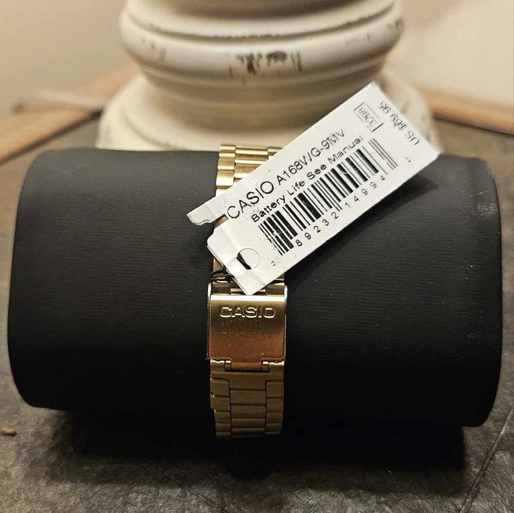 Men's Digital Vintage Gold-Tone Stainless Steel Bracelet Watch 39x39mm A168WG - Picture 3 of 4